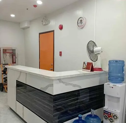 St. Marvin Makati M206